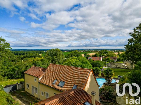 Maison à vendre 8 pièces 215 m² Availles-en-Châtellerault