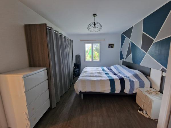 Maison
         5 pièces
        - 110 m² Exclusivité 329 000 € *