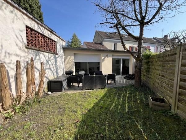 Maison à vendre |  Saint-Ouen-l'Aumône |  6 pièces | 82 m²