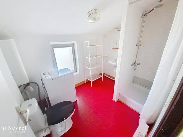 Opportunité à saisir pour investissement : Duplex T2 au cœur du village de 35,85 m² / Cave