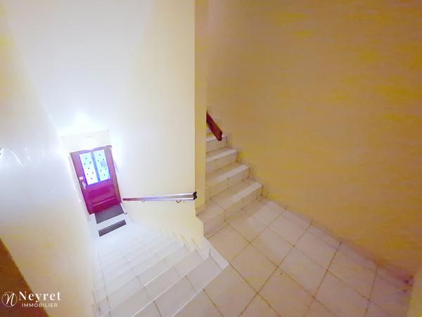 Opportunité à saisir pour investissement : Duplex T2 au cœur du village de 35,85 m² / Cave