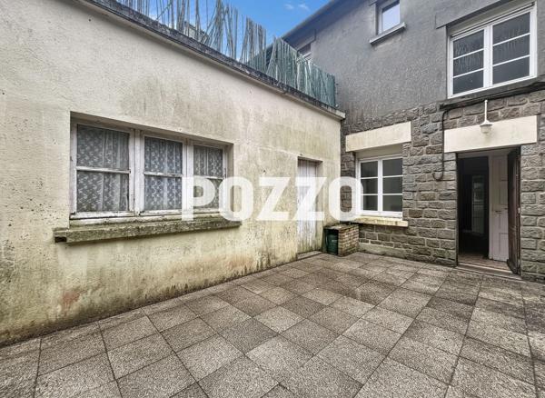 A VENDRE - Mortain Bocage - Maison 5 pièce(s) 91m² - Centre-ville - Cour MORTAIN BOCAGE