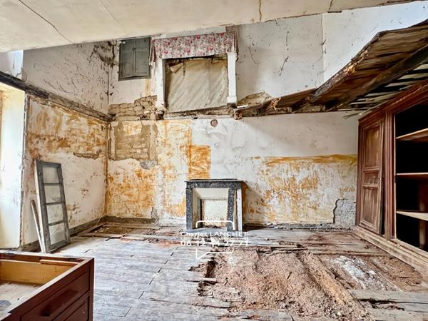 Ensemble immobilier proche rouillac