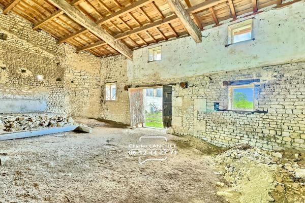 Ensemble immobilier proche rouillac