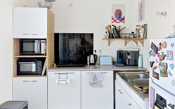 Appartement à vendre    2 pièces • 46,85 m2 Lyon 8