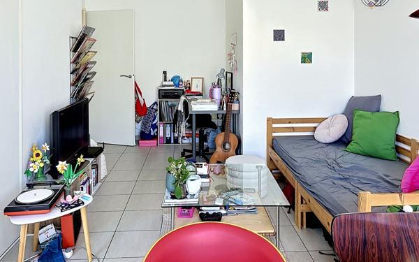 Appartement à vendre    2 pièces • 46,85 m2 Lyon 8