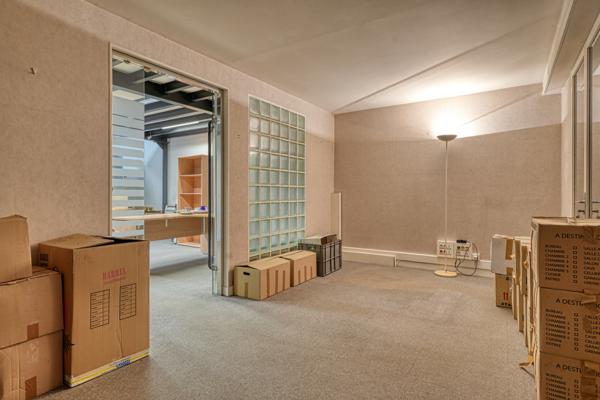 Argenteuil (95100) A vendre Argenteuil centre, Villa avec bureaux, 264 m2, 6 chambres, terrain de 925 m2