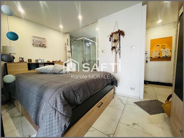 CANET EN ROUSSILON PLAGE, STUDIO VENDU  MEUBLE,AVEC BALCON VUE MER LATERALE!