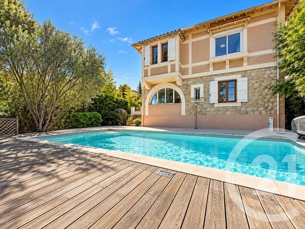 Maison à vendre  6 pièces - 160 m 2   ANTIBES  - 06