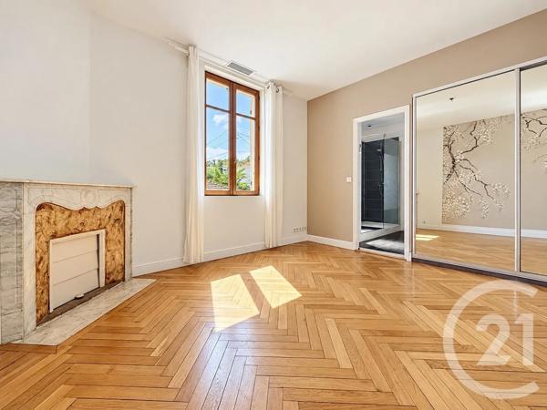 Maison à vendre  6 pièces - 160 m 2   ANTIBES  - 06