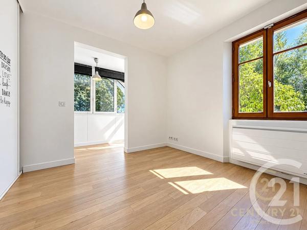 Maison à vendre  6 pièces - 160 m 2   ANTIBES  - 06