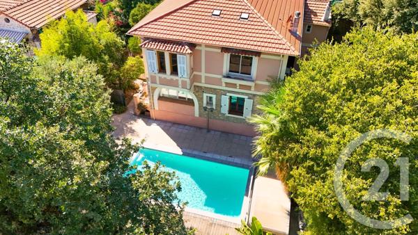 Maison à vendre  6 pièces - 160 m 2   ANTIBES  - 06