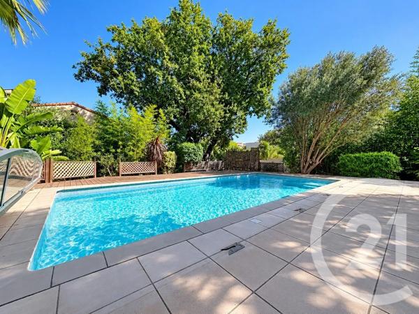 Maison à vendre  6 pièces - 160 m 2   ANTIBES  - 06