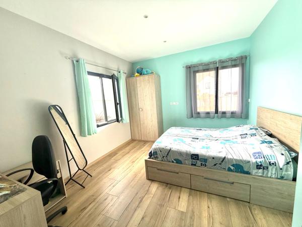 Maison à vendre 7 pièces 193 m² - PERDREAUVILLE (78) - Piscine - garage - plain pied