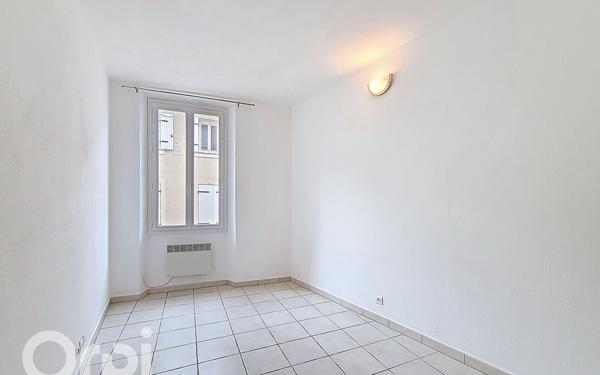 Appartement à vendre    3 pièces •  Le Beausset