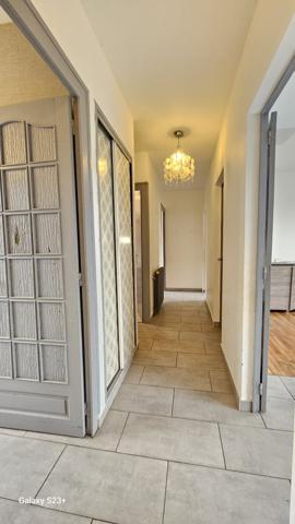 Maison sur sous-sol semi enterré NIORT quartier Rte d'Aiffres