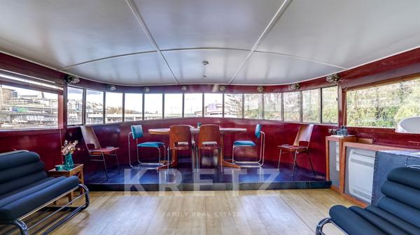 Péniche face au Parc de Saint Cloud