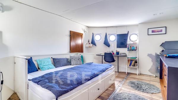 Péniche face au Parc de Saint Cloud