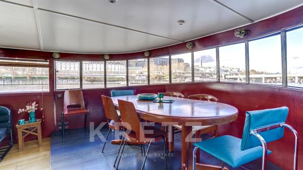 Péniche face au Parc de Saint Cloud