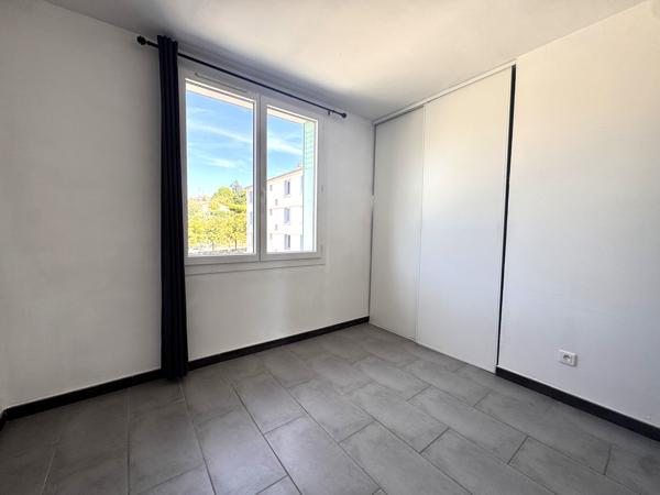 Appartement T3 avec Terrasse et cave - Manosque - Réf. 540