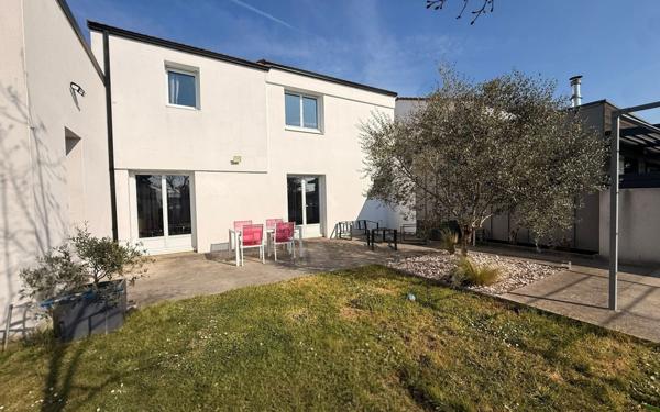 Maison à vendre    6 pièces •  Saint-Philbert-de-Grand-Lieu