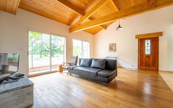 Maison à vendre    5 pièces •  Lit-et-Mixe