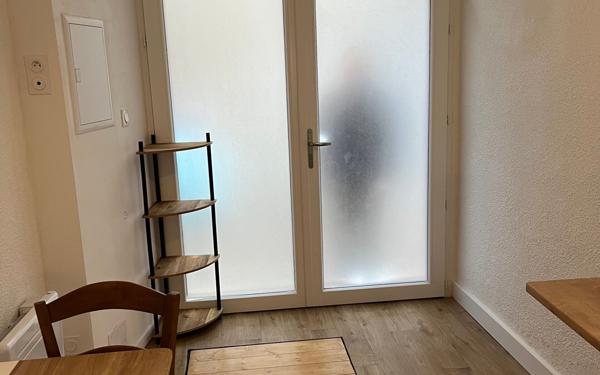 Immeuble à vendre    6 pièces •  Aubenas