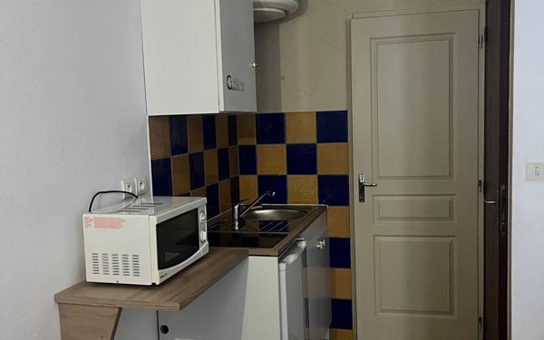 Immeuble à vendre    6 pièces •  Aubenas