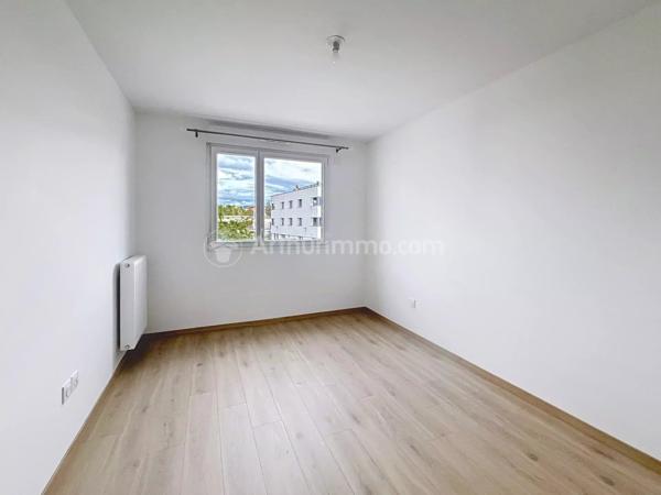 Location Appartement 3 pièces 7038 m2 à Clermont-Ferrand
