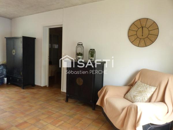 Maison de plain pied, 2 chambres, dépendances