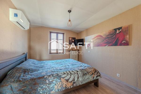 Maison familiale, individuelle avec beaucoup de charme