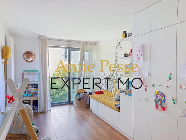 Créteil (94000) MAISON D’ARCHITECTE CONTEMPORAINE – TERRASSE – À 5 MIN DU VILLAGE – ÉCOLE & MÉTRO À PIED