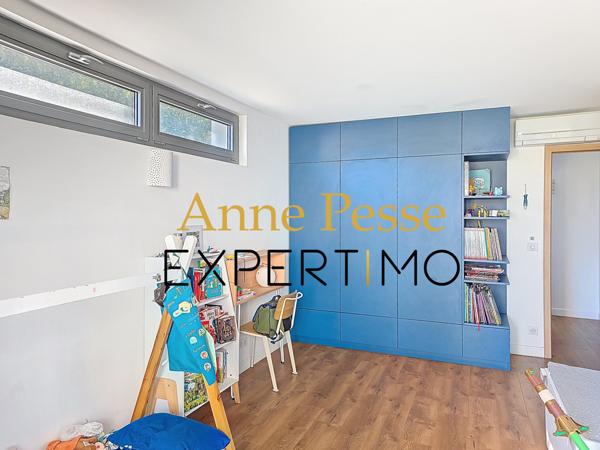 Créteil (94000) MAISON D’ARCHITECTE CONTEMPORAINE – TERRASSE – À 5 MIN DU VILLAGE – ÉCOLE & MÉTRO À PIED