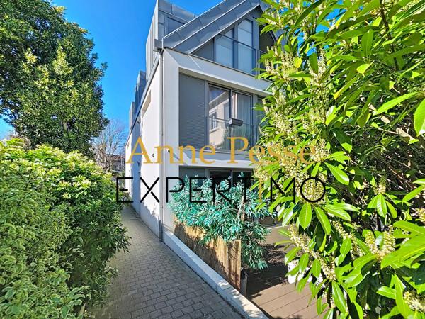 Créteil (94000) MAISON D’ARCHITECTE CONTEMPORAINE – TERRASSE – À 5 MIN DU VILLAGE – ÉCOLE & MÉTRO À PIED