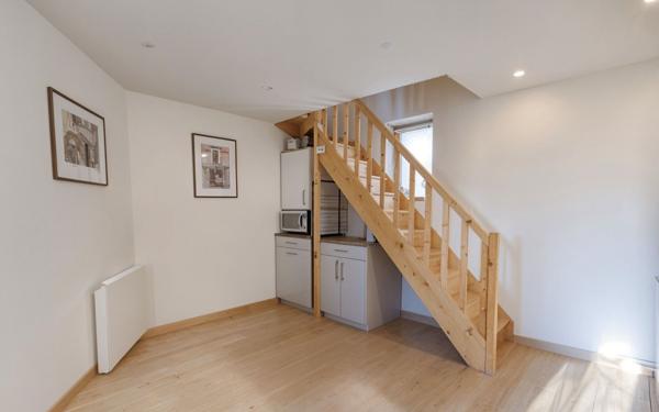 Maison à vendre    2 pièces • 32 m2 Saint-Cyr-au-Mont-d'Or