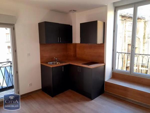 Appartement à louer 2 pièces 55.4m² Clermont-l'Hérault (34800)