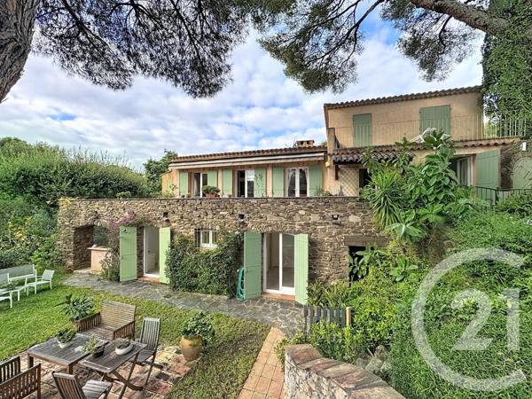 Maison à vendre  14 pièces - 279 m2 CAVALAIRE SUR MER - 83