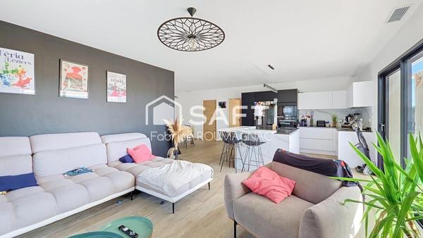Villa de plain-pied de 119 m² avec quatre chambres piscine et garage