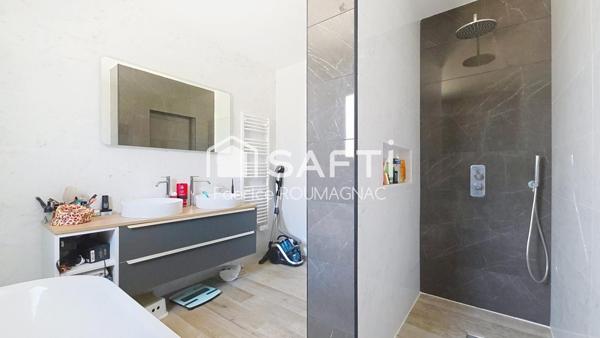 Villa de plain-pied de 119 m² avec quatre chambres piscine et garage