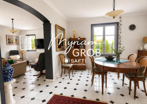 Maison de ville - 130 m2 - avec jardin - Terrasse - Garage  et espace détente