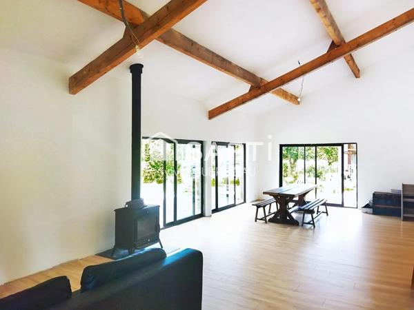 Maison de 215 m2 avec 5 chambres, 2 128 m2 terrain