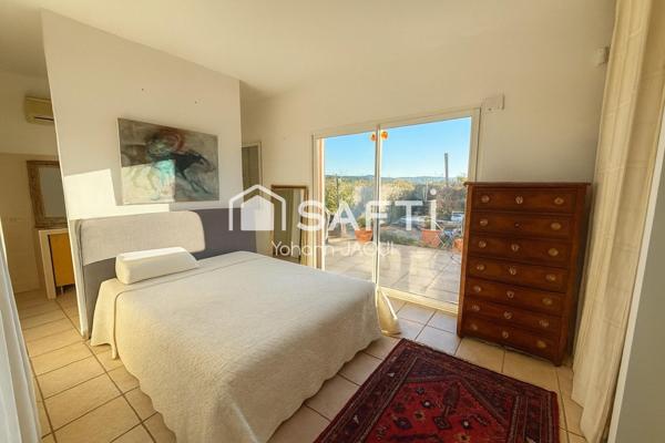 Maison de plain-pied 165 m² + T2 indépendant, piscine, 2000 m² – Cotignac