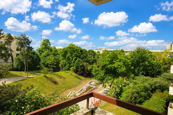 Appartement
         4 pièces
        - 89 m² 229 000 € *