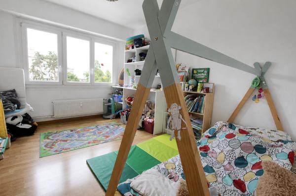 Appartement
         4 pièces
        - 89 m² 229 000 € *