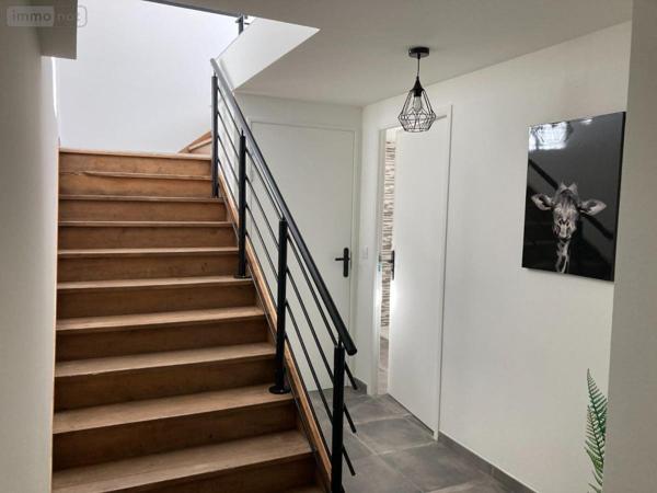 Maison à louer à Meximieux dans l'Ain (01800), ref : 01067-L44