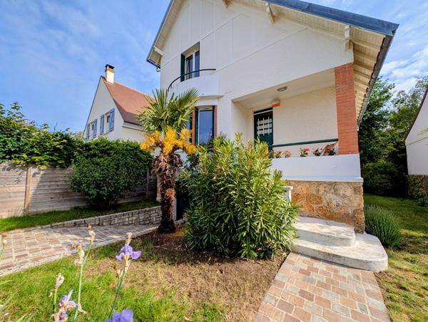 Maison familiale 5 pièces de 98 M² édifiée sur Terrain de 257 M² , Maisons laffitte Maison familiale 5 pièces de 98 M² édifiée sur Terrain de 257 M² , Maisons laffitte