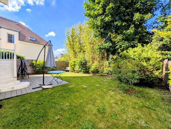 Maison familiale 5 pièces de 98 M² édifiée sur Terrain de 257 M² , Maisons laffitte Maison familiale 5 pièces de 98 M² édifiée sur Terrain de 257 M² , Maisons laffitte