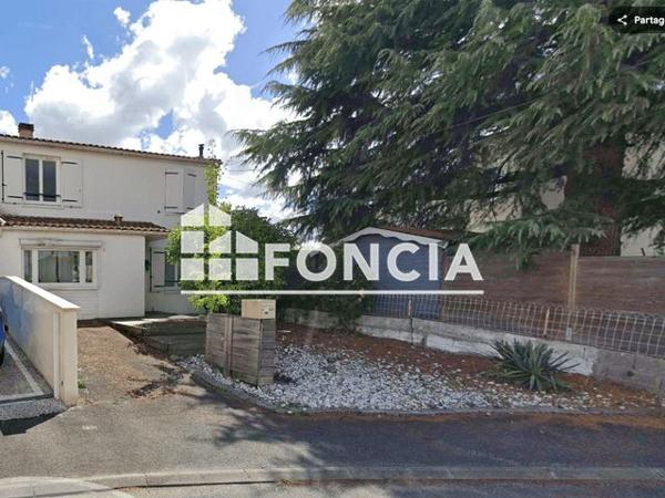 Location Maison 6 pièces 130 m² - 3 IMPASSE DES ALOUETTES Gond Pontouvre 16160