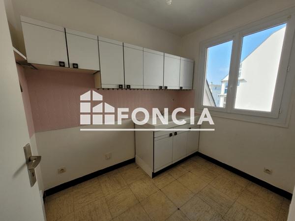 Location Studio 25.19 m² - 64 RUE DE FALAISE Caen 14000