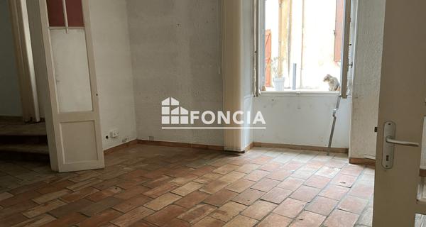 Location Local commercial 3 pièces 77.28 m² - Saint-geniès-de-comolas 30150